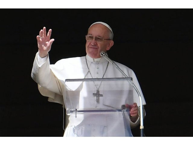 pope francis waves to the crowd from the window of the apostolic palace during the sunday angelus prayer on march 5 2017 at st peter 039 s square in vatican photo afp pope francis waves to the crowd from the window of the apostolic palace during the sunday angelus prayer on march 5 2017 at st peter 039 s square in vatican photo afp