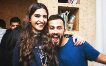 wedding bells for sonam kapoor anand ahuja wedding bells for sonam kapoor anand ahuja