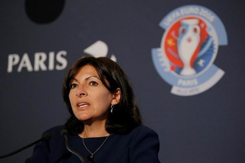 paris mayor anne hidalgo speaks during a news conference prior to runveiling the euro 2016 fan zone at the tour eiffel in paris france may 9 2016 reuters gonzalo fuentes