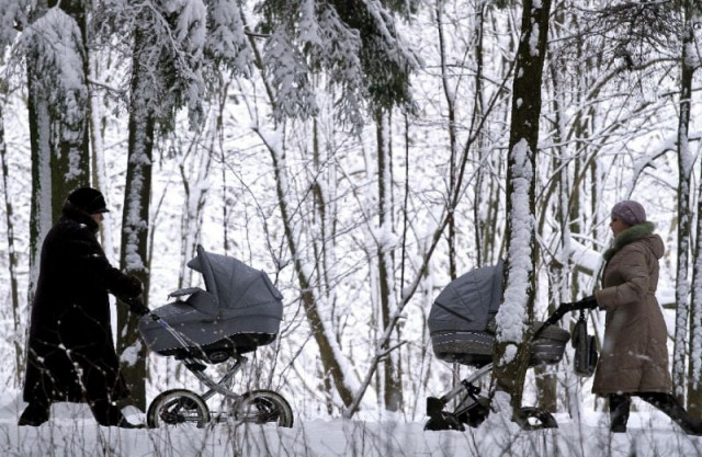 men and women with at least one child had quot lower death risks quot than childless ones researchers found photo afp
