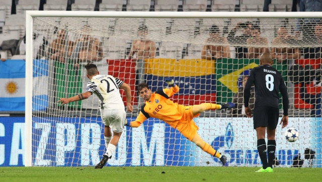 juventus 039 paulo dybala scores their first goal from the penalty spot against porto on march 14 2016 photo reuters juventus 039 paulo dybala scores their first goal from the penalty spot against porto on march 14 2016 photo reuters