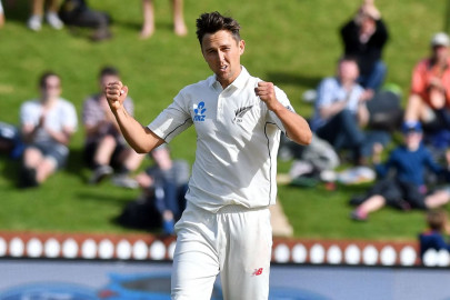 new zealand s boult out of second test against south africa