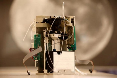 miniature lab begins science experiments in outer space