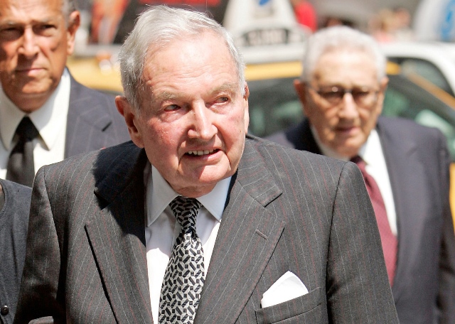 david rockefeller arrives at the funeral service for new york socialite and philanthropist brooke astor at st thomas church in new york photo reuters