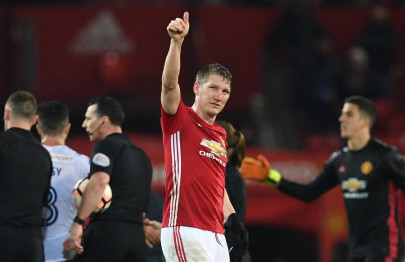 mls club sign man united s schweinsteiger report mls club sign man united s schweinsteiger report