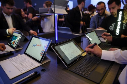 laptops tablets on airplanes what s the threat