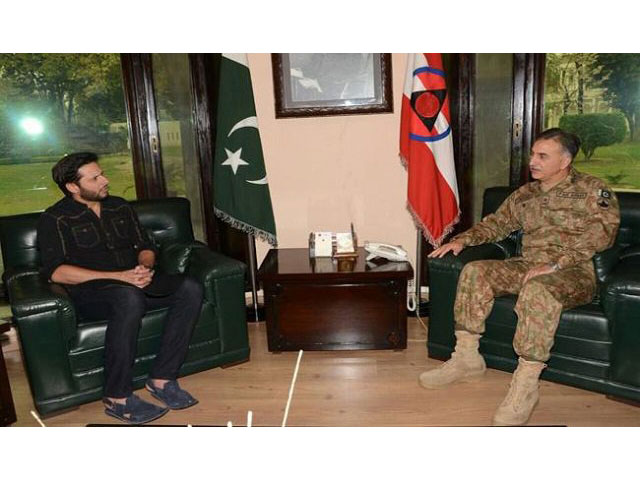 shahid afridi meets peshawar corps commander lt general nazir butt in peshawar on wednesday photo shahid afridi