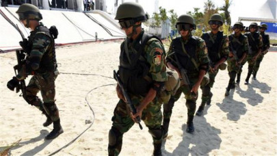 10 egyptian soldiers killed in bombings 10 egyptian soldiers killed in bombings