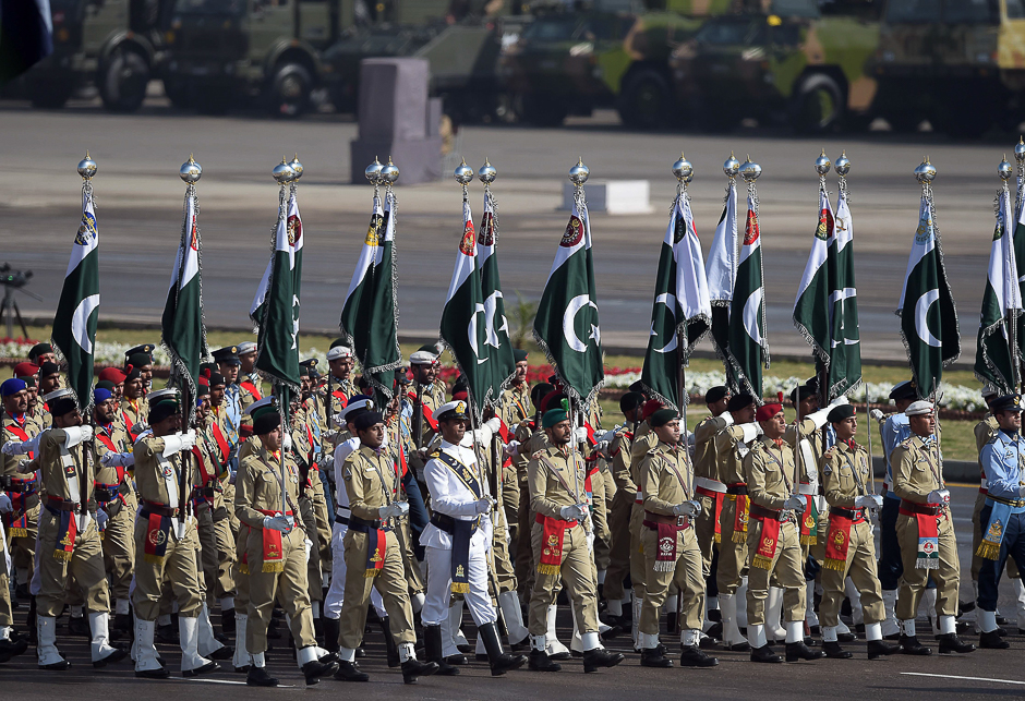 army most popular institution in pakistan gallup survey
