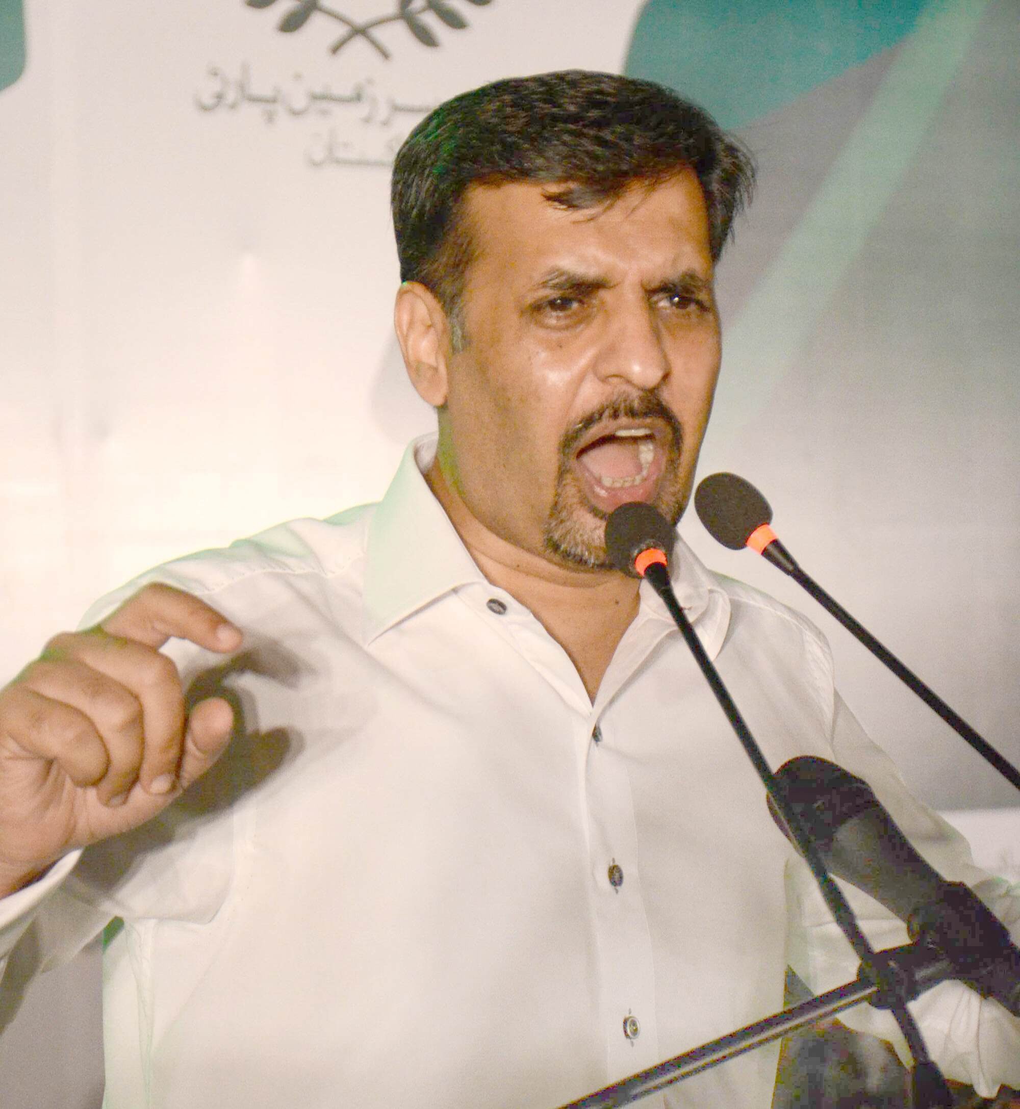 psp chief mustafa kamal addresses a rally in karachi on march 23 2017 photo express