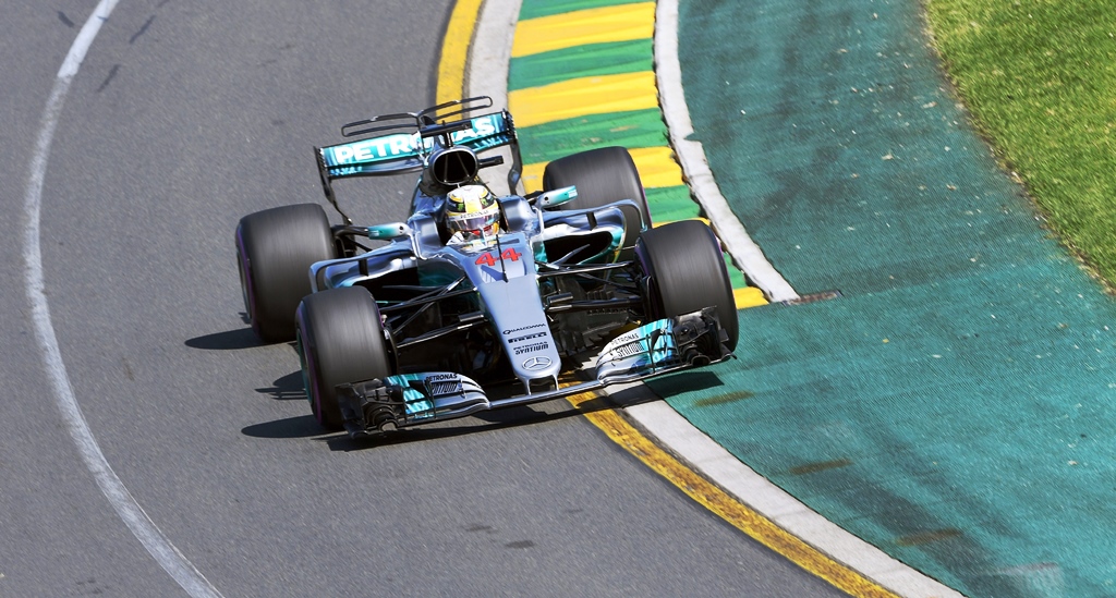 hamilton was pushed in the final q3 stage first by bottas and then by vettel before clinching the fastest lap photo afp