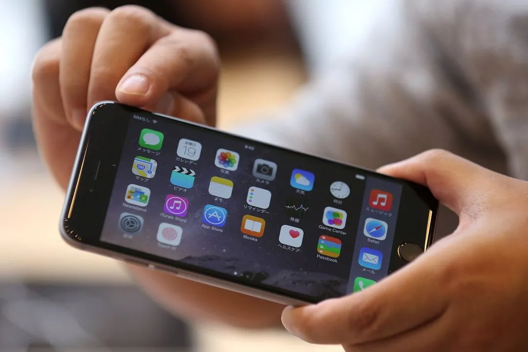 the court ruling overturns a ban on selling iphone 6 and iphone 6 plus phones in china photo afp the court ruling overturns a ban on selling iphone 6 and iphone 6 plus phones in china photo afp