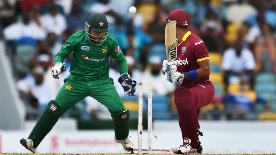 lendl simmons drags one back onto the stumps off shadab khan west indies v pakistan 1st t20i bridgetown march 26 2017 photo courtesy afp