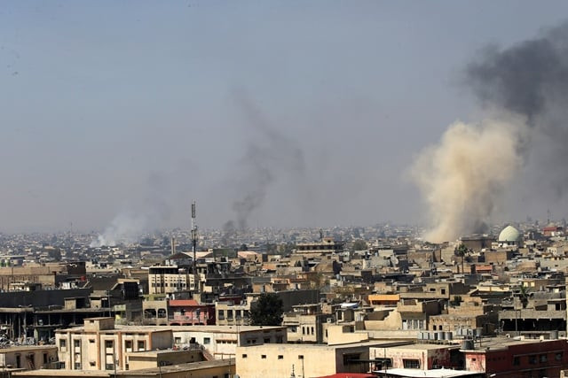 smoke rises from the old city during a battle against islamic state militants in mosul iraq march 26 2017 photo reuters smoke rises from the old city during a battle against islamic state militants in mosul iraq march 26 2017 photo reuters