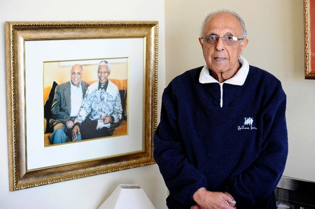 ahmed kathrada was one of nelson mandela 039 s closest colleagues in south africa 039 s long struggle against white rule photo afp ahmed kathrada was one of nelson mandela 039 s closest colleagues in south africa 039 s long struggle against white rule photo afp