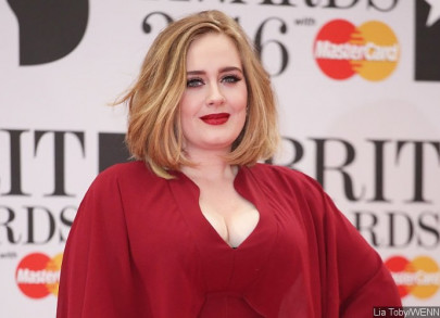 adele announces she may never tour again and everyone is freaking out
