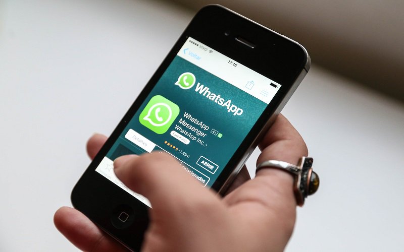 Photo of WhatsApp working on multi-phone, tablet chatting