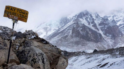 nepal asks climbers to clean quake littered everest camp nepal asks climbers to clean quake littered everest camp