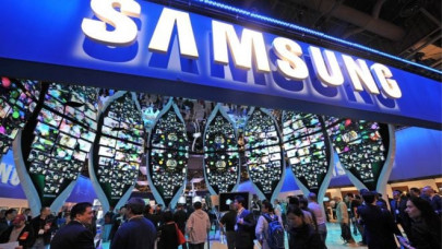 samsung store catches fire day before galaxy s8 launch samsung store catches fire day before galaxy s8 launch