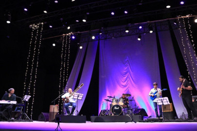 an intriguing blend of tunes