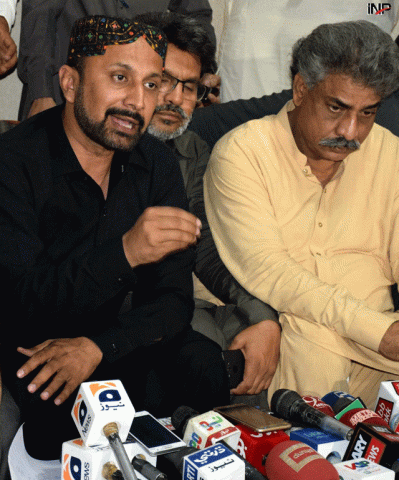 dhamrah blamed mqm for showing an indirect reaction to the removal of altaf hussain 039 s name from the public universities in karachi and hyderabad photo inp