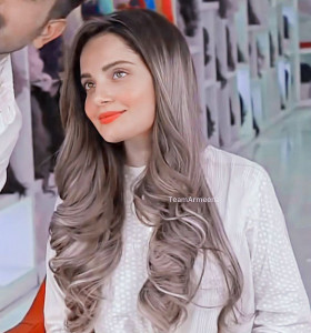 armeena khan s risqu photo irks pakistani men armeena khan s risqu photo irks pakistani men