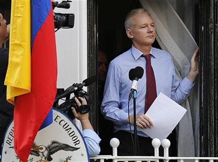 wikileaks founder julian assange arrives to speak from the balcony of ecuador 039 s embassy where he is taking refuge in london august 19 2012 reuters chris helgren