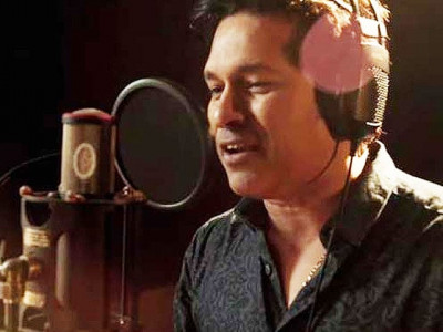 sachin tendulkar turns singer and sonu nigam might be his biggest fan