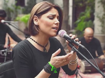this just in hadiqa kiani s latest track kamlee da dhola is finally here