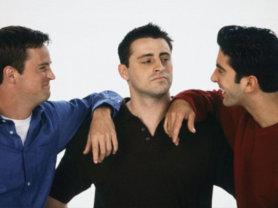 this friends star fights sexual harassment for the women in his life this friends star fights sexual harassment for the women in his life