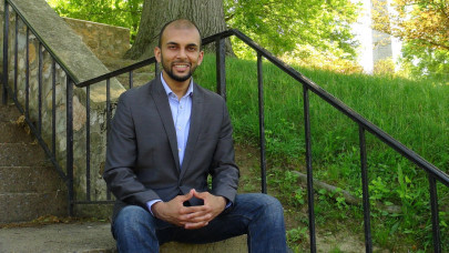 pakistani american gives history lesson to racist troll pakistani american gives history lesson to racist troll