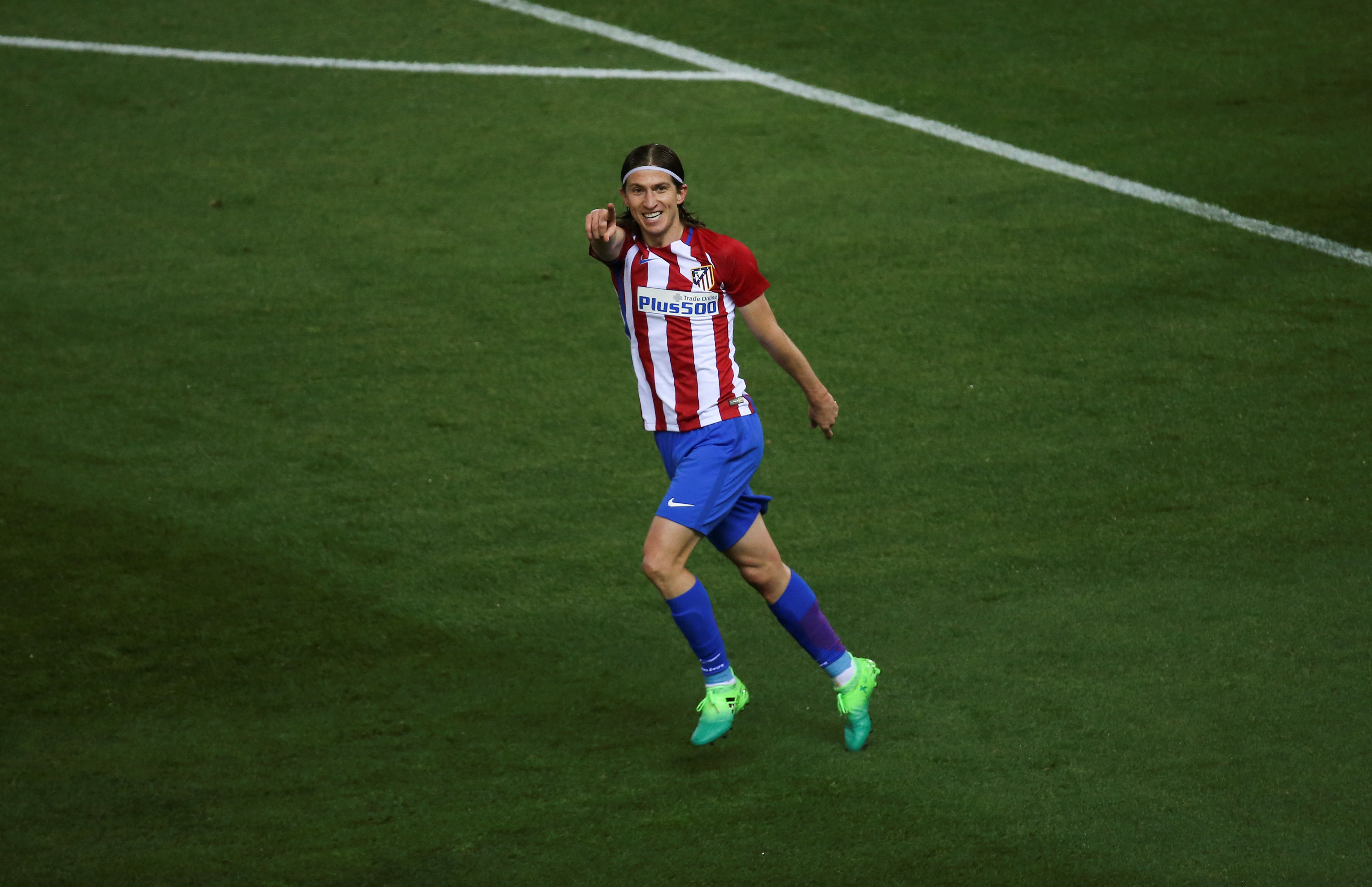 atletico madrid 039 s filipe luis celebrates after scoring a goal on april 4 2016 photo reuters