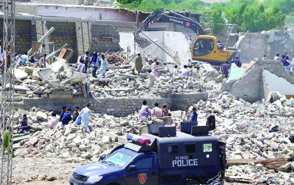 all rubble and dust residents of kohat mohallah claimed no notice was served prior to the demolition of their houses photo online