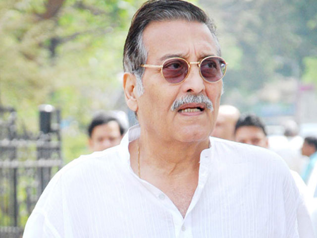 veteran indian actor vinod khanna is reportedly suffering from cancer