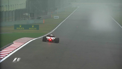 chinese gp shanghai smog wet weather frustrates drivers