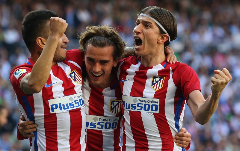 atletico madrid 039 s antoine griezmann c celebrates his goal with his teammates angel correa l and filipe luis photo reuters