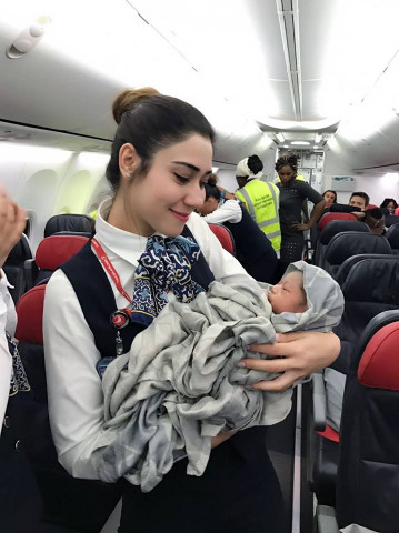 guinean diaby nafi gave birth to kadiju mid flight with the help of the trained cabin crew photo turkish airlines guinean diaby nafi gave birth to kadiju mid flight with the help of the trained cabin crew photo turkish airlines