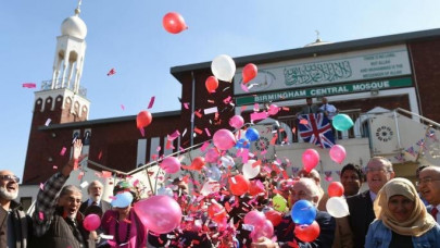 birmingham mosque counters far right rally with a british style tea party