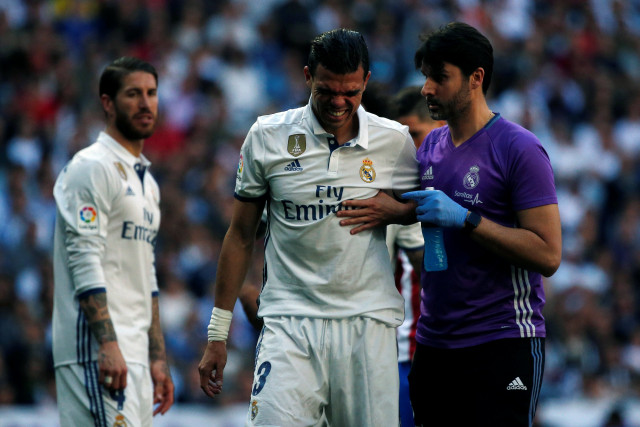 real madrid 039 s pepe reacts during the match against atletico madrid after getting injured on april 8 2017 photo reuters real madrid 039 s pepe reacts during the match against atletico madrid after getting injured on april 8 2017 photo reuters