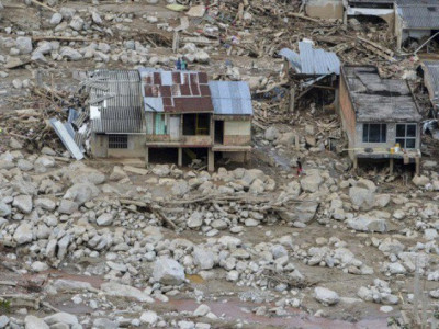 colombia orders protection for mudslide town