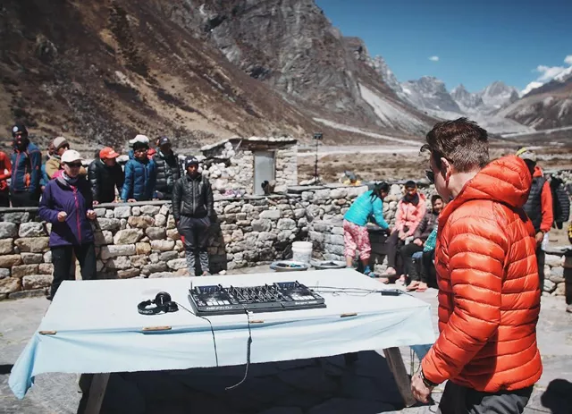 influential british dj paul oakenfold has reached mount everest 039 s base camp where he plans to host the quot highest party on earth quot performing a set at 5 380 metres 17 600 feet photo afp influential british dj paul oakenfold has reached mount everest 039 s base camp where he plans to host the quot highest party on earth quot performing a set at 5 380 metres 17 600 feet photo afp