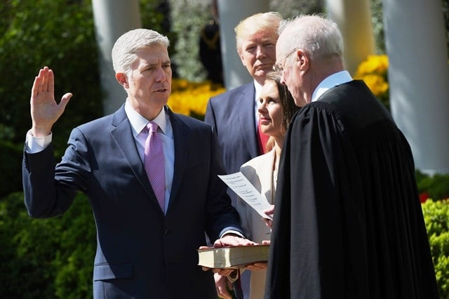 neil gorsuch 039 s swearing in ceremony is in progress as an associate justice of the us supreme court in the rose garden of the white house on april 10 2017 in washington dc photo afp neil gorsuch 039 s swearing in ceremony is in progress as an associate justice of the us supreme court in the rose garden of the white house on april 10 2017 in washington dc photo afp