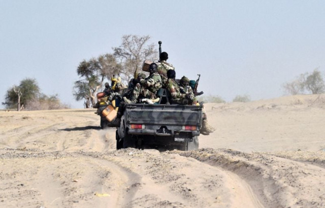 ten soldiers were slightly injured in the exchanges which broke out late sunday after a large group of islamist fighters arrived on motorbikes and cars a member of the security forces said photo afp ten soldiers were slightly injured in the exchanges which broke out late sunday after a large group of islamist fighters arrived on motorbikes and cars a member of the security forces said photo afp