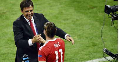 gareth bale backs under fire chris coleman gareth bale backs under fire chris coleman