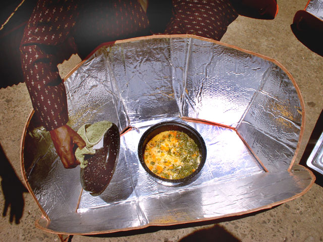 https://i.tribune.com.pk/media/images/1380877-solarcooking-1491919461/1380877-solarcooking-1491919461.jpg