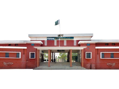 withering away once bustling dg khan railway station wears a deserted look withering away once bustling dg khan railway station wears a deserted look