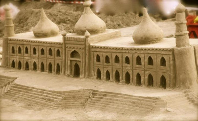 the perfect monsoon treat sculpturing competition at the beach the perfect monsoon treat sculpturing competition at the beach