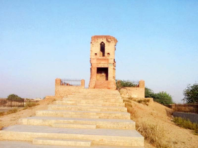 of old times pattan minara   forgotten buddhist monastery