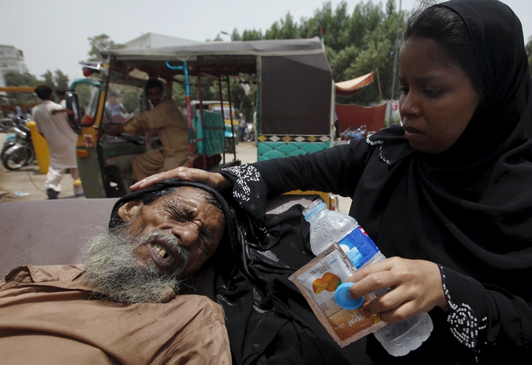 heatwave gripping sindh to hit other parts of country after mid april photo file