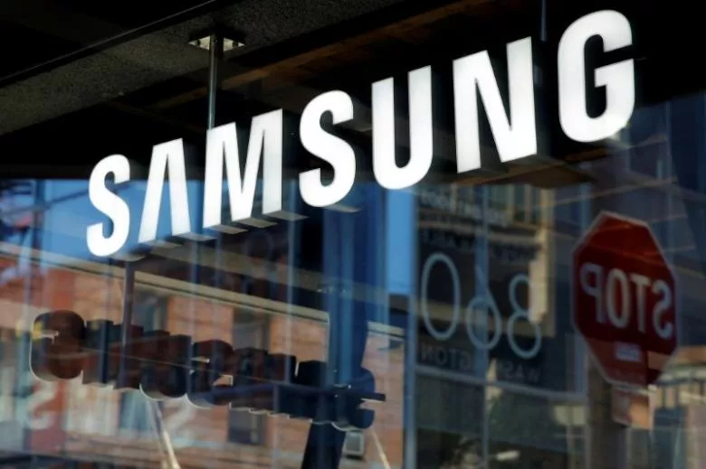 signage is seen at the samsung 837 store in the meatpacking district of manhattan new york us october 10 2016 photo reuters signage is seen at the samsung 837 store in the meatpacking district of manhattan new york us october 10 2016 photo reuters